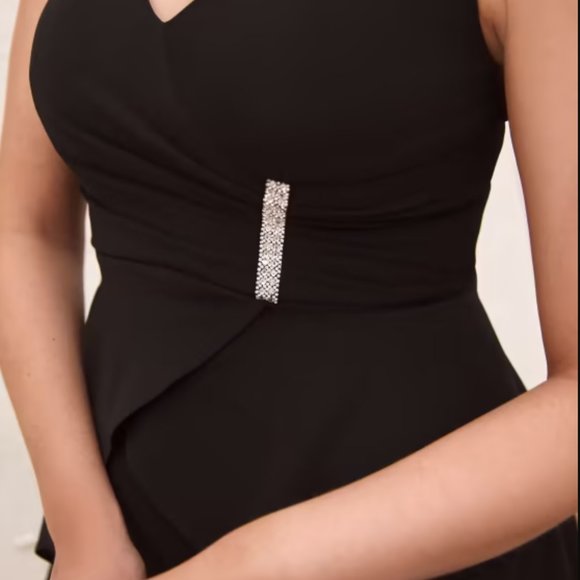 Laura Sleeveless Peplum Dress - Picture 3 of 3